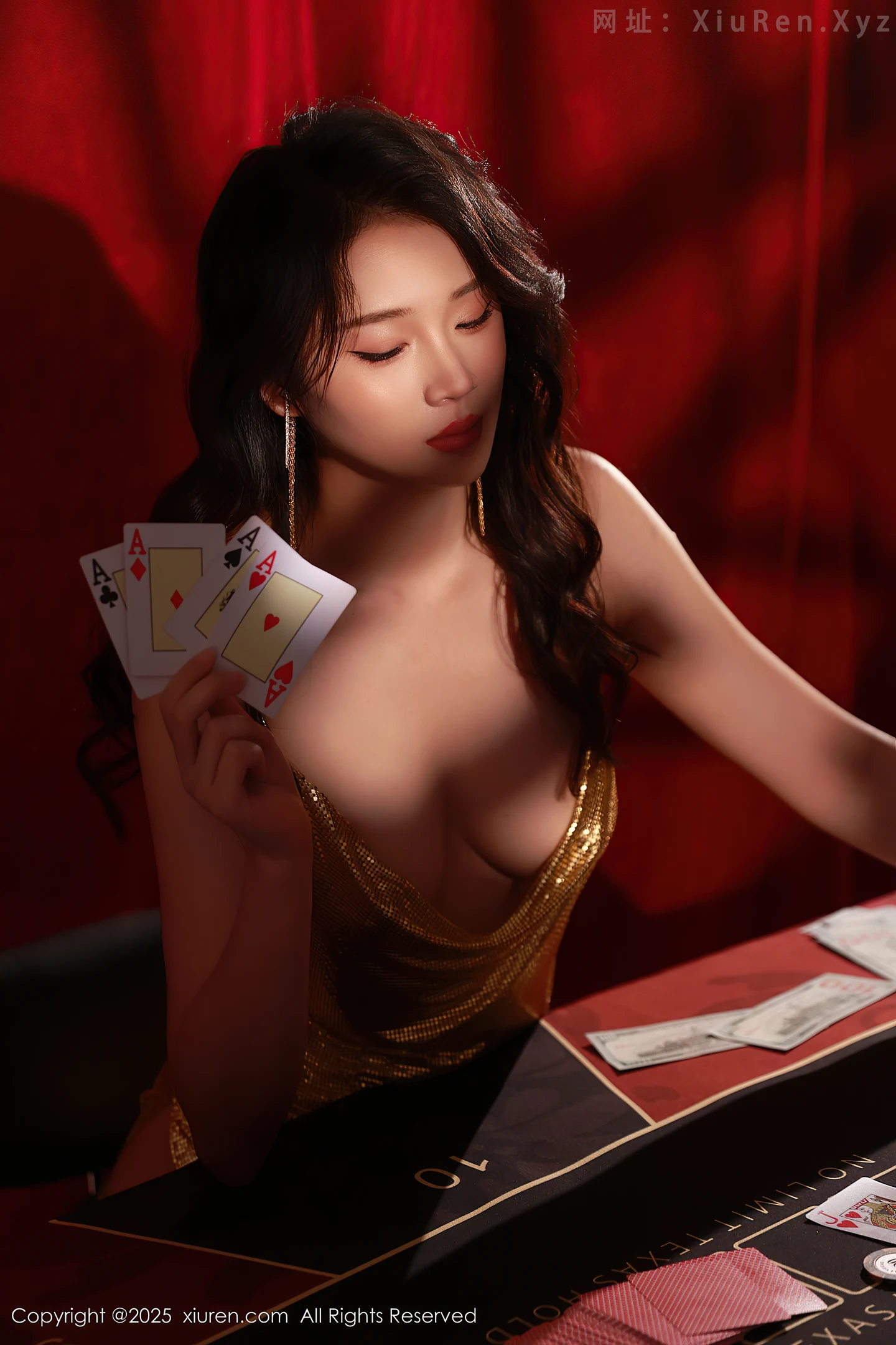 图片[6]-[XiuRen秀人网]VOL.10681 模特南乔性感金色吊带服饰+红色情趣内衣秀惹火身材撩人诱惑写真70P-秀人网官方网站